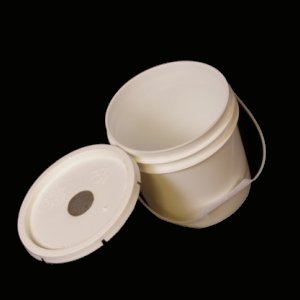 Pail Feeder